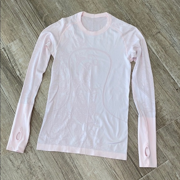 Lululemon Top - Picture 1 of 7